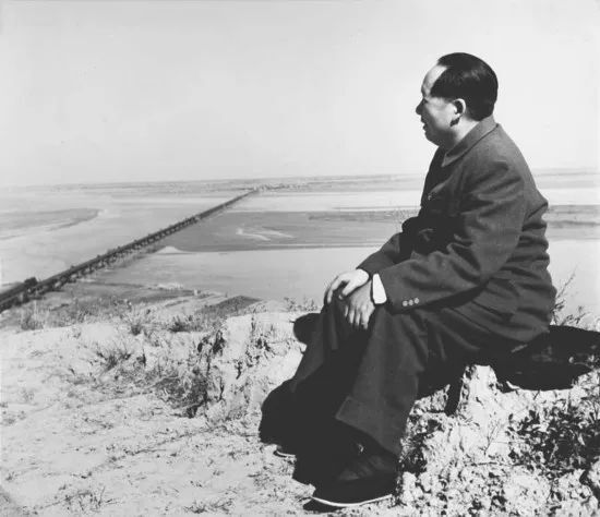 毛泽东是如何与人交往的？